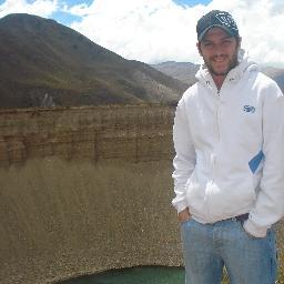 Argentino, Cabrón, Amigo De Mis Amigos, Hincha de River Plate. Amontonado con Daniela, papa de Olivia, el amor de mi vida