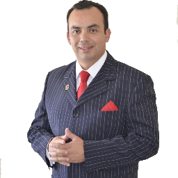 Administrador de Empresas, Evaluador de Proyectos, inversionista en Bitcoin, asesor.