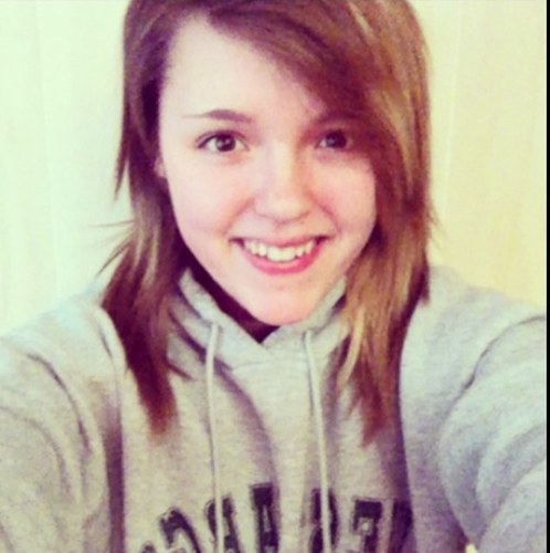 Ello matey. Jus' lil Miss Me over har. ;D

@killerxkadetxx. i love her. ^◡^
#teamfollowback are you for it? ;D