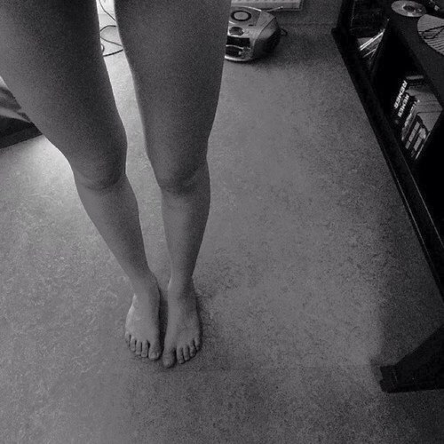 toomucht0handle's profile picture. unhappy with weight, dealing with bulimia, suffering from a horrible past