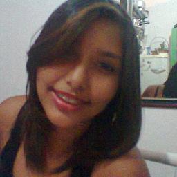 Olá, eu sou sua fã.
A nº 1, sou sua fã
Não durmo direito, não como, não bebo... só vivo de te ver passar
Vc realiza o meu sonho, é a minha razão de sonhar!