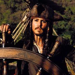 Capitán Jack Sparrow. Señor Pirata del Mar Caribe. Quiero al Perla Negra. (Y lo escribí sin una gota de ron!)