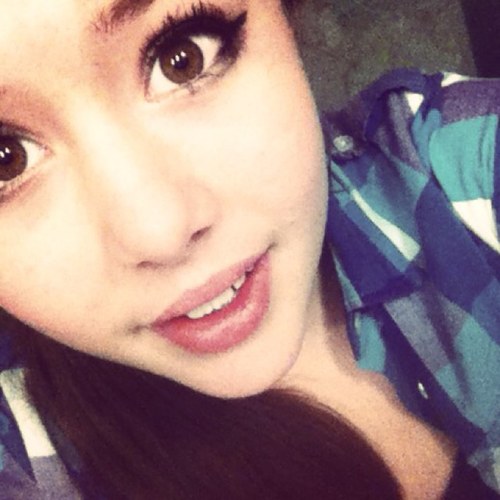 Follow me I follow back :*