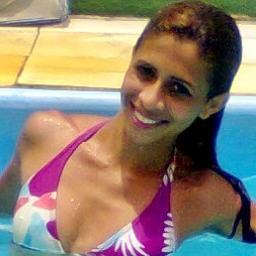 não sou do tipo de pessoα que corre αtrαs de ninguém, mαs se eu correr, é porque α pessoα significα muito prα mim.