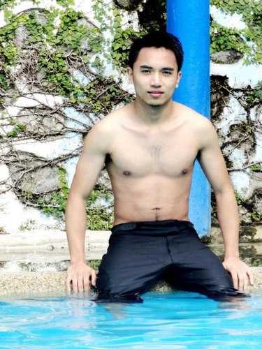 anggaraa_ari's profile picture. 