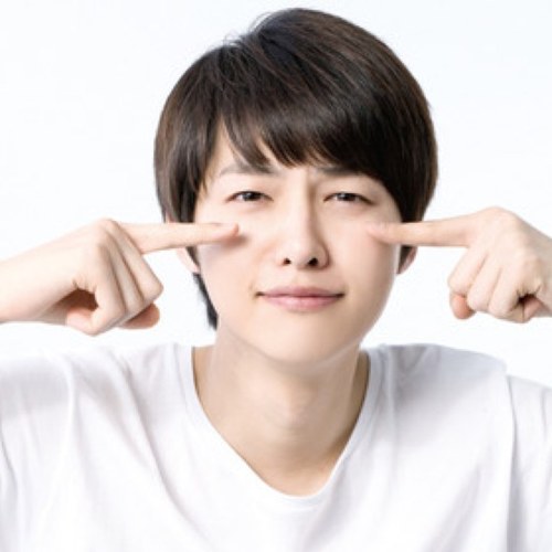 俳優のソン･ジュンギbot(完全手動)
