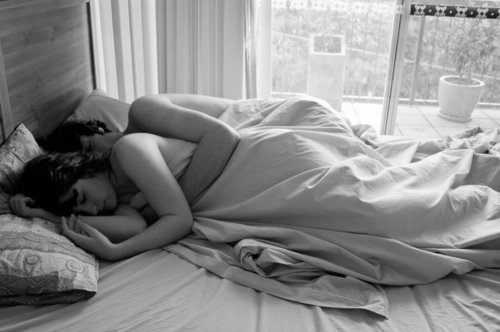 I'm just tryin' to cuddle...