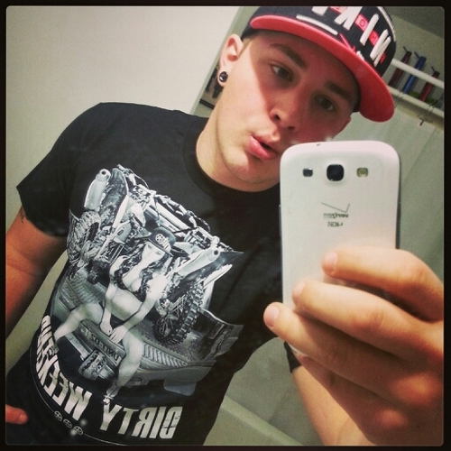 Got a fast money and tattoo addiction...