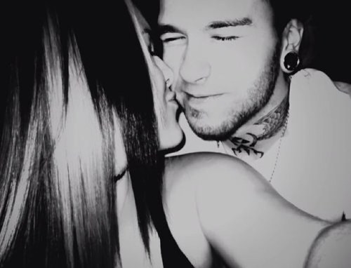 I love my boyfriend but i can be a bitch. Follow me if you wanna or not, itd be well appreciated. #babyanon #teamiPhone #HSprobs #twitbff @TheReallTweets ❤