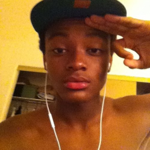 #BallisLife #BHS #VaristyHooper #SnapBackGang,#15 years Young #Single;)