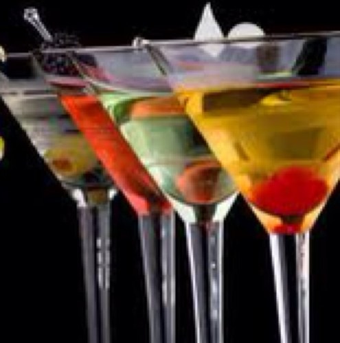 Bartender in Springfield, MO that knows the glory and stories of working behind the bar!