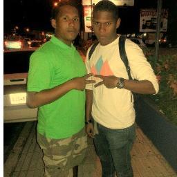Mi Dios ante Todo #CokeBoyz ..[i ♥ My Family]Estudiante...[i ♥ Jesus]•...Music&Deports♥ Sigueme, sé que quieres :D
