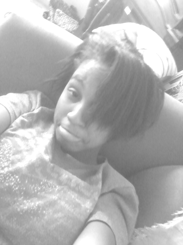 Zy'on Shameke Jackson cooling it with my circle sitting small o_0 aint shit  going on in raleigh so why im here o_0