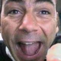 Non condivido le tue idee, ma lotterò affinché tu possa esprimerle.

(Voltaire)
