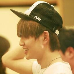 Hii~ I'm a roleplayer of Chicken Leader, Onew imnida | 89 line | don't touch my chicken !! RP from @IntelRPs