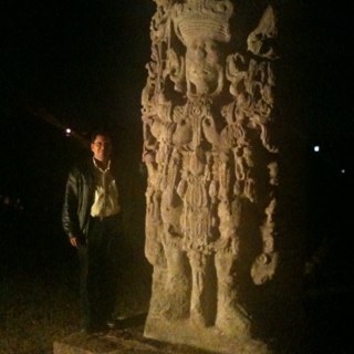MSc en Astrofísica /Arqueoastrónomo, docente en UNAH, investigando Galaxias Luminosas en el IR y tradiciones astronómicas de la cultura maya, músico por afición