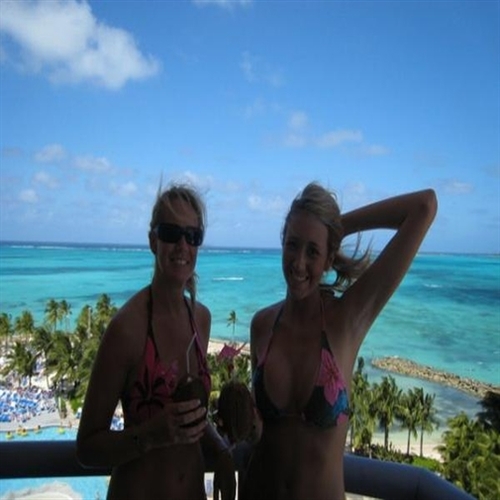 adriennejim's profile picture. 