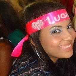 100% seu, totalmente seu 
Eternamente seu, alguém que já nasceu 
Sendo único 
Exclusivamente seu!!! Te Amo Nego Luan Santana!