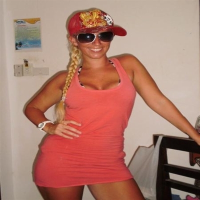 vickiedevries's profile picture. 