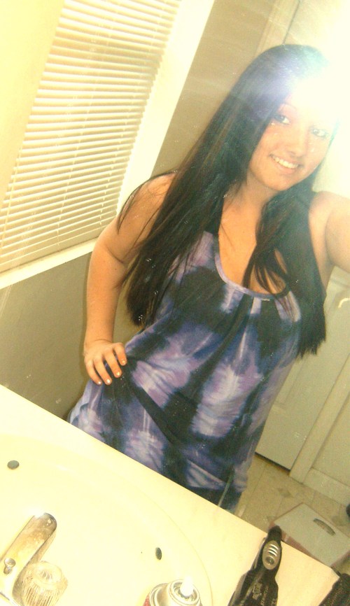 l0vex32's profile picture. 