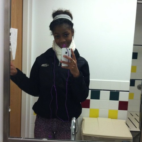 - Call Me Lu'ArieeeeBANDS(: & follow me & my big sister shay @_____FAMOUS ♡♥ ☆★