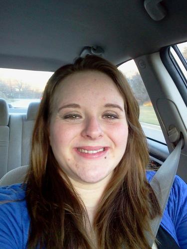 Hi my name is becca i am 22 and i have a son he is 4! i am very blessed to have him! im a out goin person love havin fun! i am a family person!