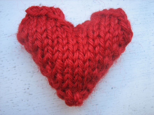 LittleKnitsUK's profile picture. Cosy Hand Knitted Items made with Love ♥
http://t.co/2iWiVfDKF4