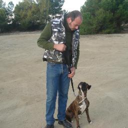 Escuela canina, clases en grupo, clases individuales, modificacion de conducta... Telf.692 83 46 17- Pau@adiestracanino.com