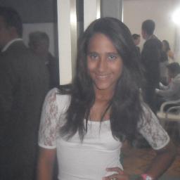 Ser Feliz é Oq Interresa O Resto Não Tem Presa