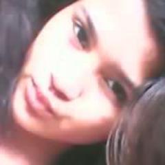 Eu amo dança e canta.Gosto muito das musicas da selena gomez.