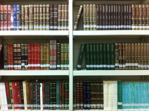 عبدالله بن محمد بن أحمد الطيار الأستاذ بكلية التربية بالزلفي -جامعة المجمعة- وعضو الإفتاء في القصيم  
 البريد الإلكتروني: m-islam1@hotmail.com