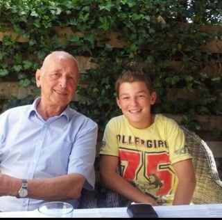 Bro: mike es boris luc daan jwz 4life
