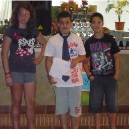 Youtuber de nueva generacion , gamer , retrasado y .... he dicho retrasado?.       wiiiiiiiii soy una mariposaa