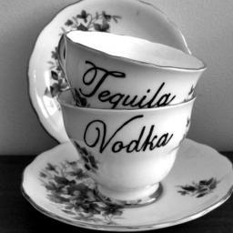 BlackoutQueen_'s profile picture. What happened last night?
Shameless. Judgmental. Crazy. Alcoholic.