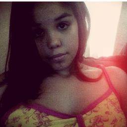 Choro por motivos bestas, mas sorrio por motivos mais bestas ainda, vou vivendo e tentando ser feliz!  / Namorada do #Rodrigo ♥
http://t.co/3wcoo6C4ms