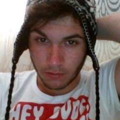 15 aninhos...de pura inocencia,sou como as pessoas me veen ...e nunca vou mudar....ate porque me sinto bem assim...