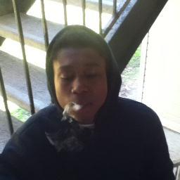 Smoking,Thugging,And Chilling With My Niggas