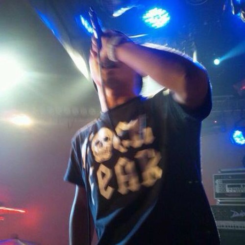 都内中心に活動してます。3MC1DJのグループ L.E.DのDADです！自由人です。気軽にフォロー下さい。 自分もだいたい返します。 L.E.Dラジオ@調布FM83.8 毎週金曜日、夜8時から！神奈川、ベイスターズ、筋トレ、ラーメン