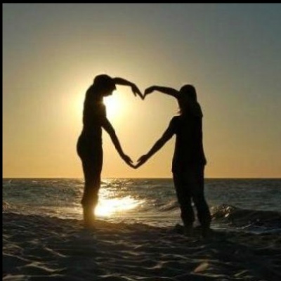 LunaRayon's profile picture. 