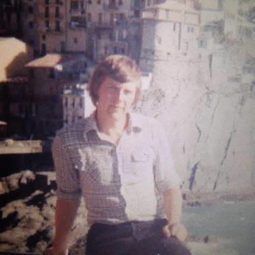 Physics, Politics, Sport, Chess player, retired finance director, Newcastle United (exiled) & Bristol City fan. OU student. Somerset.