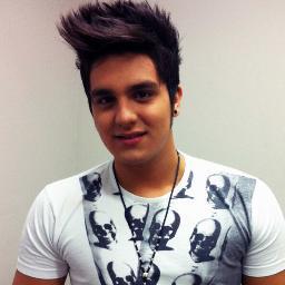 Sejam bem vindos ! http://t.co/jytcsCB9
#1D #LuanSantana 3 Vocês São os motivos para eu ainda continuar lutando :')