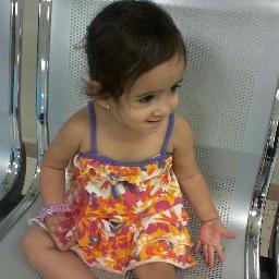 yo creo en Dios , Excelente amiga , Odio las mentiras ! y super Enamorada de mi regalito de : papa Dios el gran amor de mi vida  (hija)* Yssabella Yulliette .