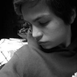 holaaaa!!XDD yo -- rodrigo XD mi novia -- Katy Perry y muchas otras hrfeji3uryhefhhf8oeiwj eso :z