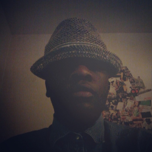 Jipe_Zefi's profile picture. Sourire kabyle sur la photo de classe                                                           3x6