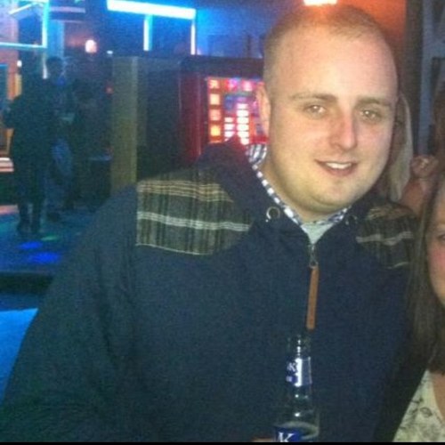 26,single from worksop notts england follow me i follow back!!!