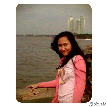 sari_4r4's profile picture. I'll follow back, if you follow me!!! Thank's :)