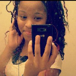 Follow me I follow back #Gland #Tinabell #Getting$$ I attend conley #playnogames