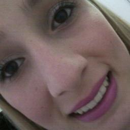 Loooooooooooukaaaa..        Mas 
FELIZ *-------*  
Apesar das Desilusões.. '-'
