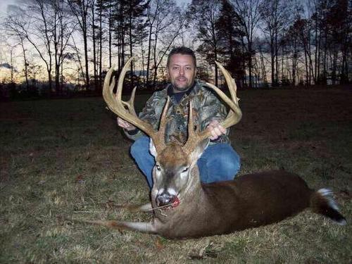 Deer hunt, fish, NFL, Denver, The Colts, Panthers, UNC Tarheels, PBR, Nascar and women that hunt, drives a 4x4 & wear camo. :-)