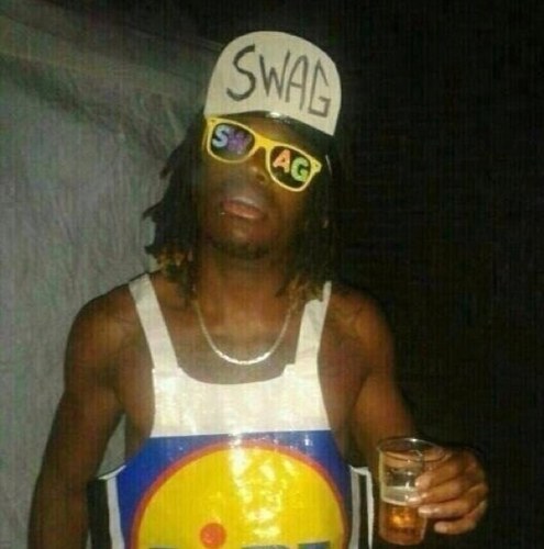 l_pantin's profile picture. En BM double pieds je siffle ta mère pour demander l'heure ^^